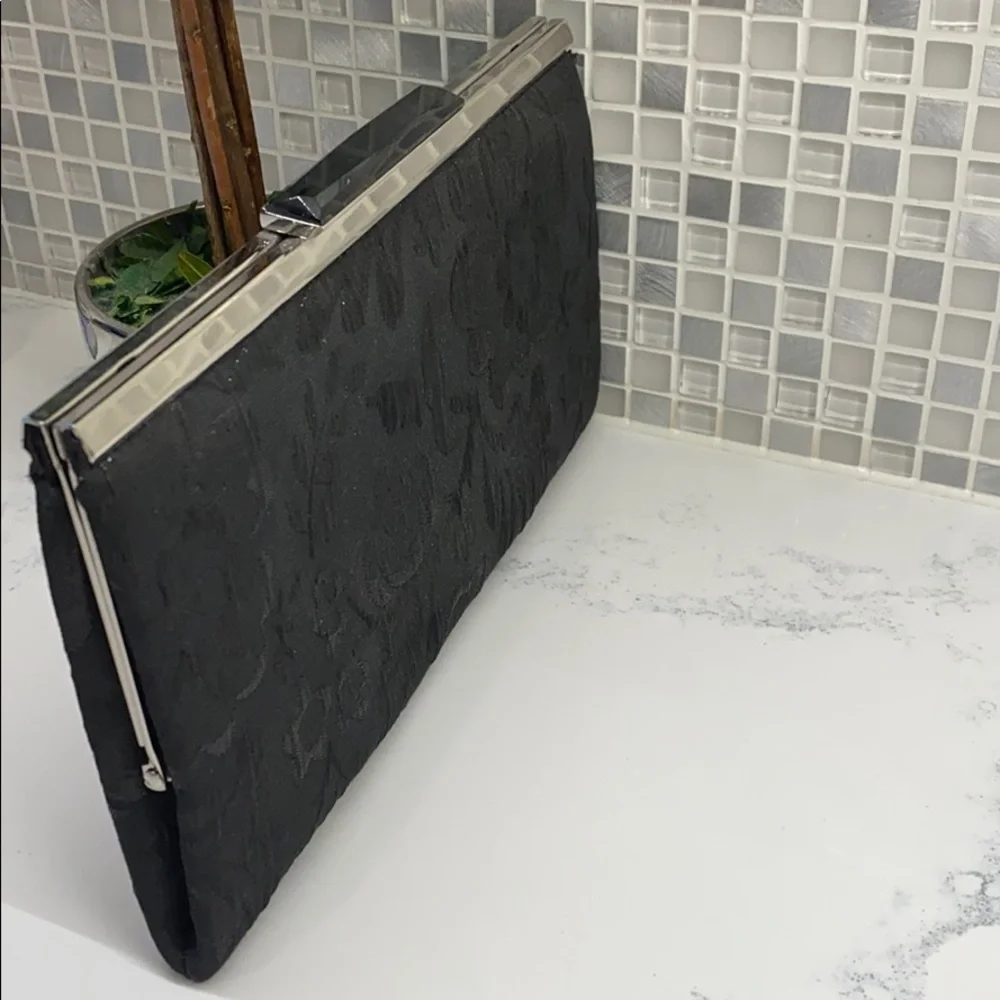 GLINT NWOT EMBELLISHED CLUTCH/SHOULDER BAG